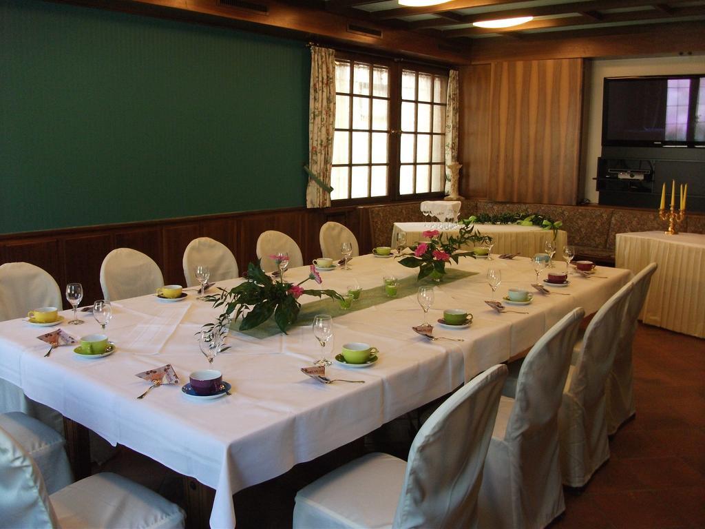 Hotel Frankenhof Höchberg Zewnętrze zdjęcie